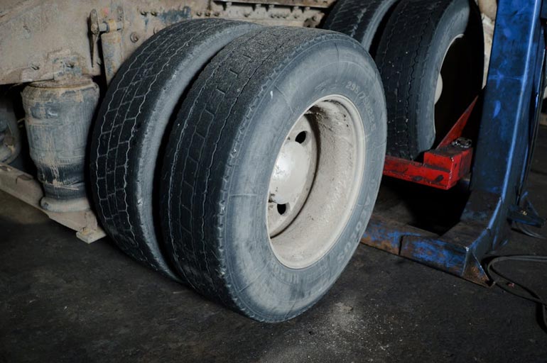 5 dicas para economizar com pneus do caminhão sem abrir mão da segurança 2 5 dicas para economizar com pneus do caminhão sem abrir mão da segurança