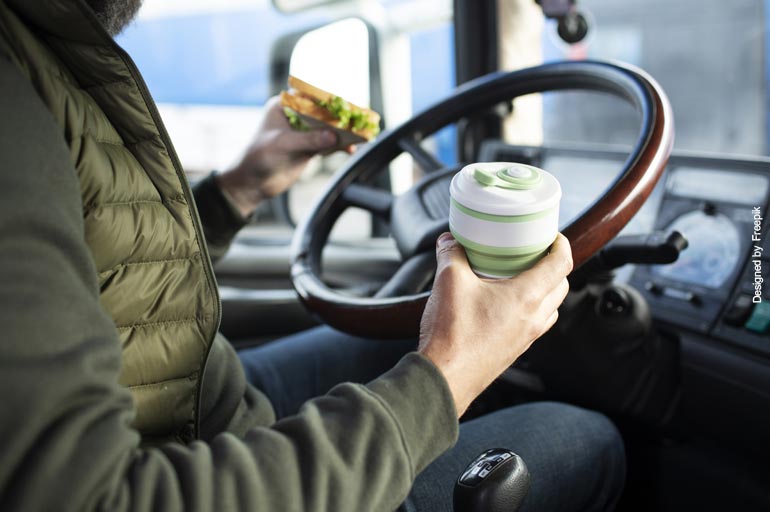 Os alimentos que todo caminhoneiro deve ter na carreta: uma dieta equilibrada na estrada