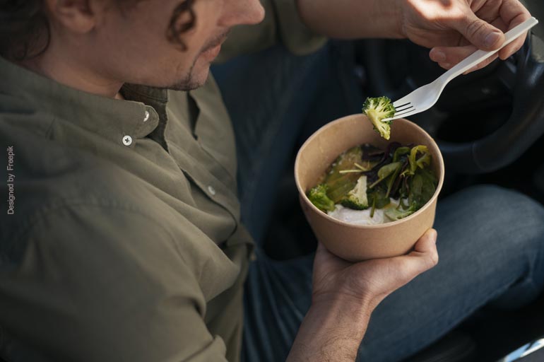 Alimentação na boleia: como montar marmitas saudáveis e práticas